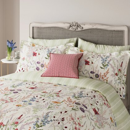 Blythe Meadow Duvet Cover Set Multi-Coloured (Multiple Sizes)