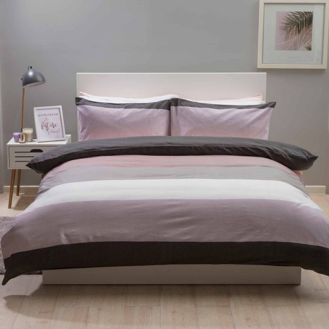 Belledorm Whistler Super King Duvet Cover Set Mulberry Duvet