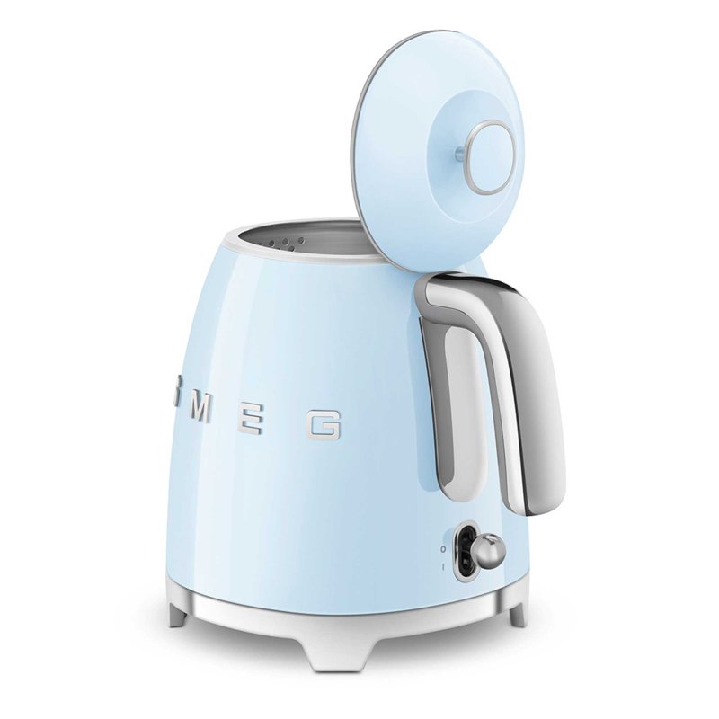 Pale blue outlet kettle