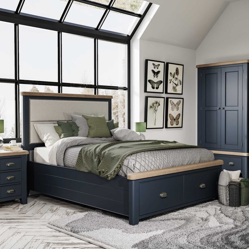 Queen bed store frame with seating